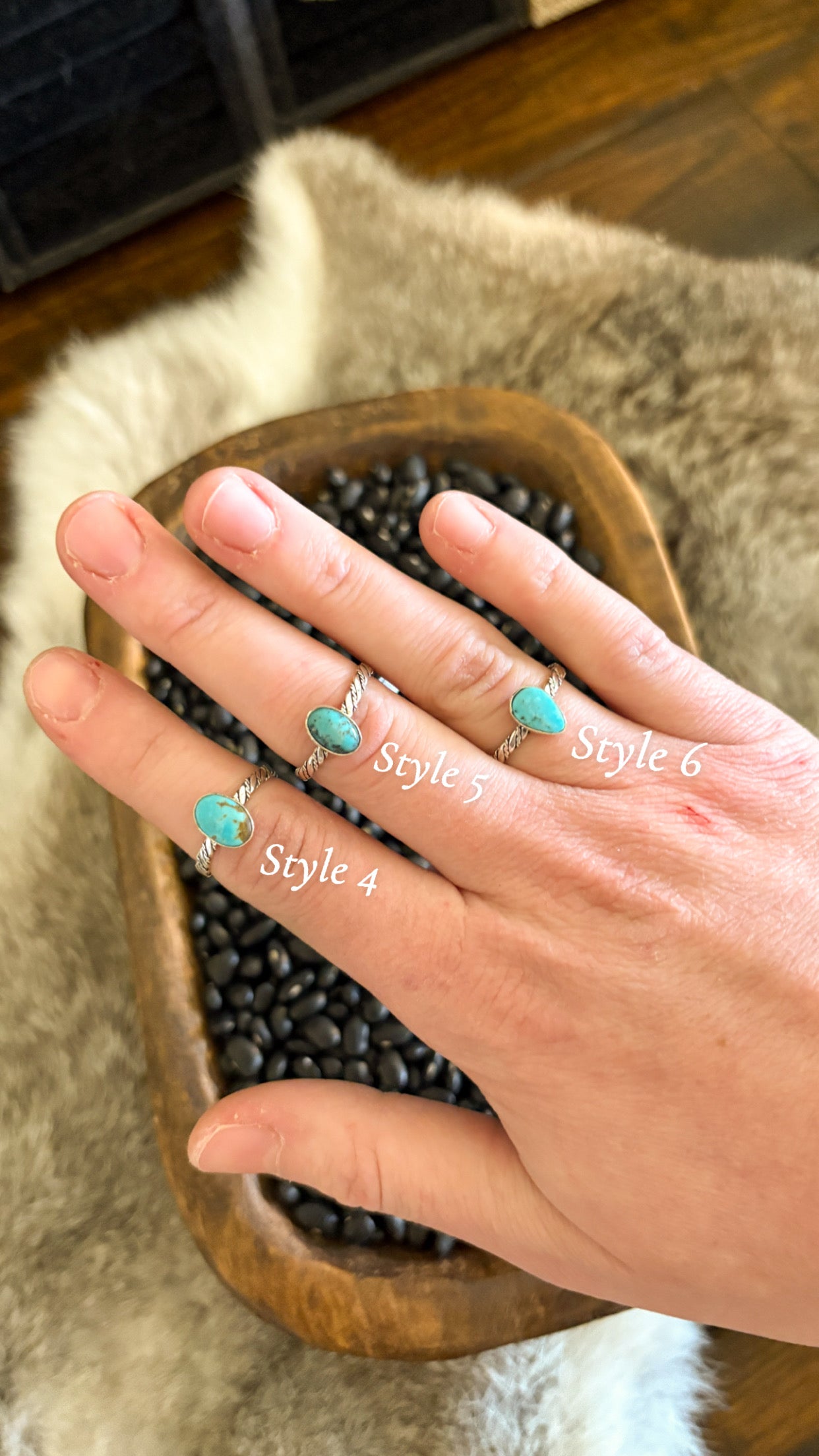 STONE WITH ROPE TWIST RING - TURQUOISE
