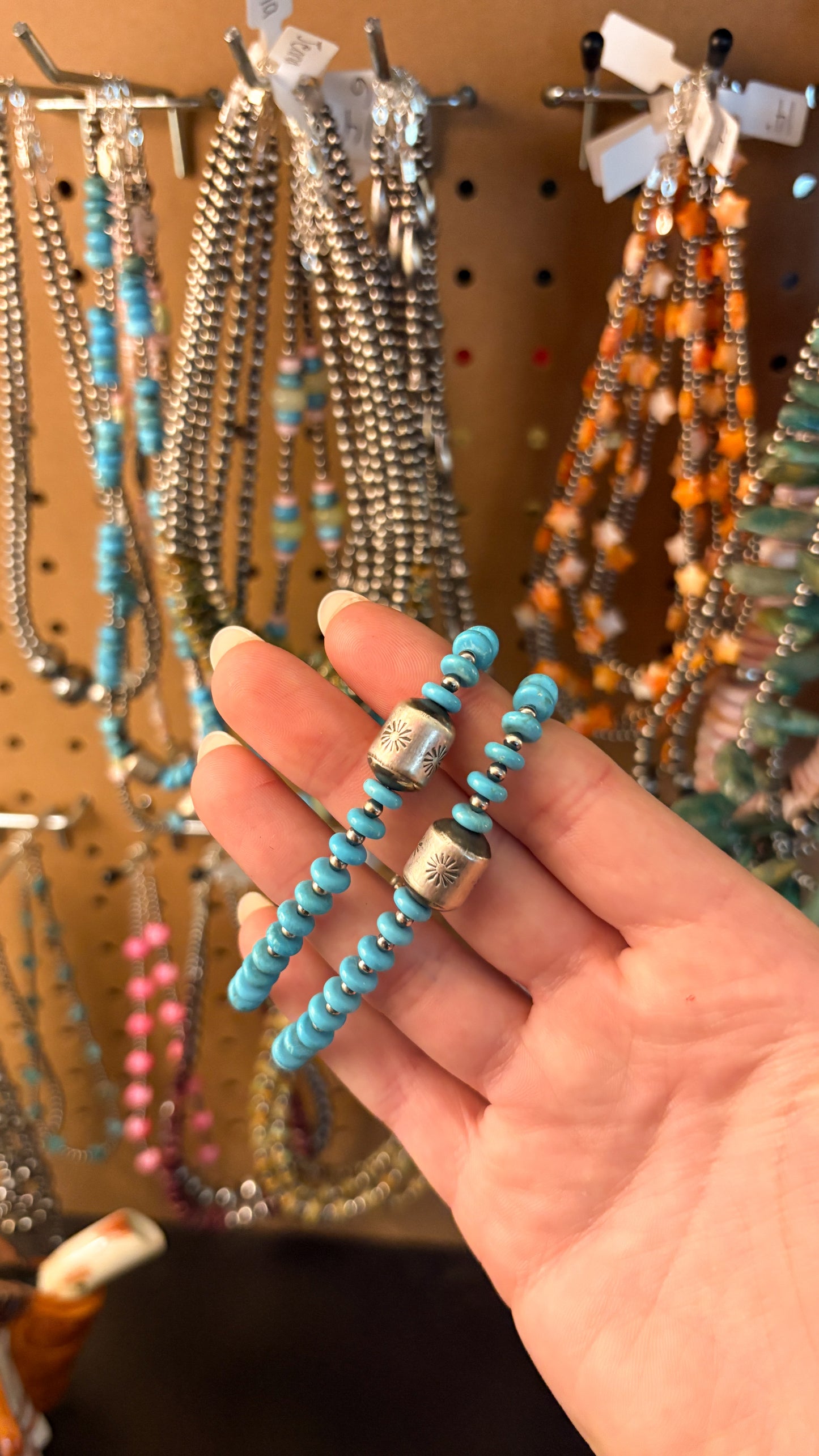 TURQUOISE DISC BARREL BEAD BRACELET