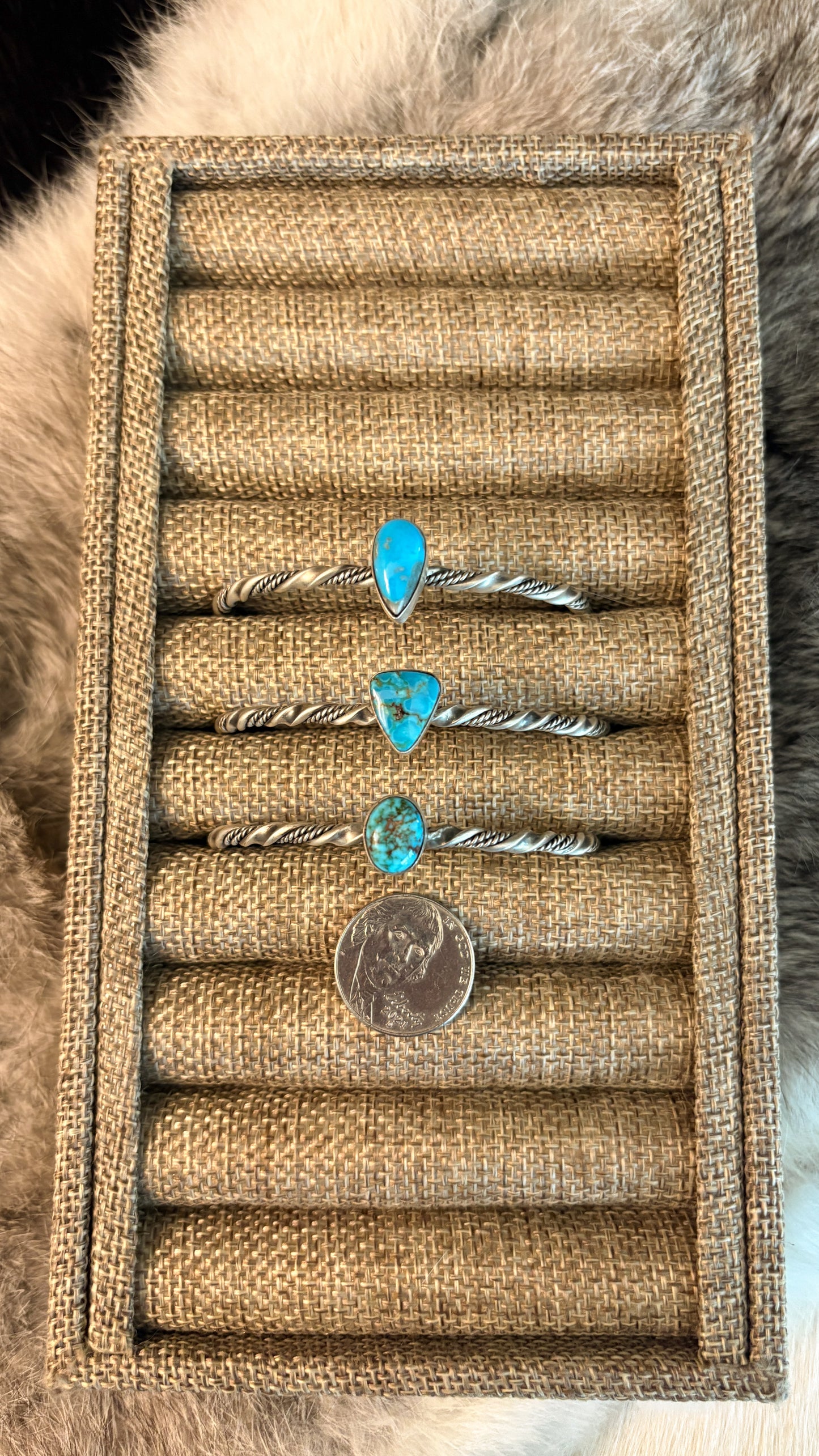 KINGMAN TURQUOISE CUFF W ROPE BAND