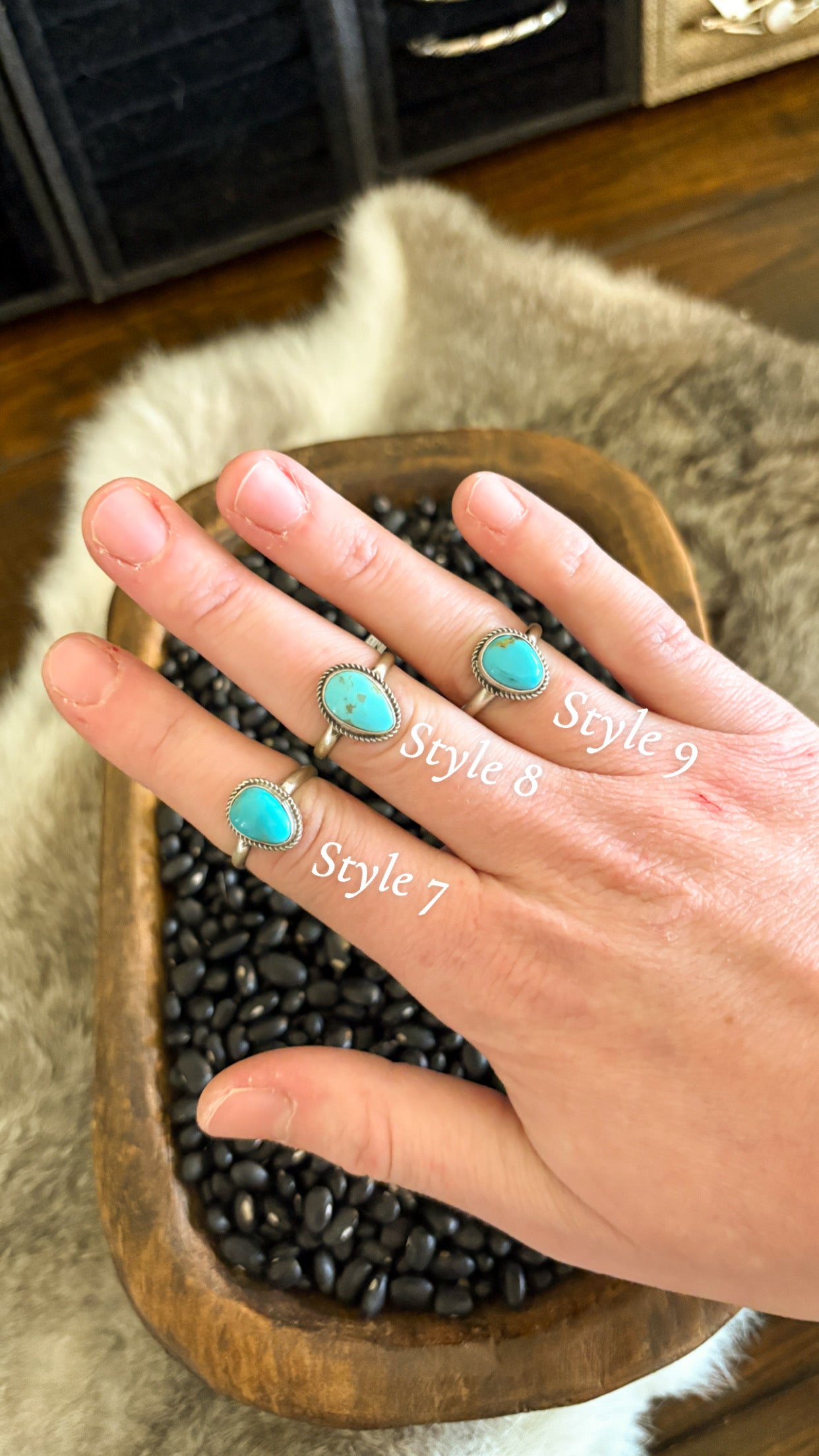 MEDIUM SIZE SINGLE STONE TURQUOISE RING W DECORATIVE BEZEL