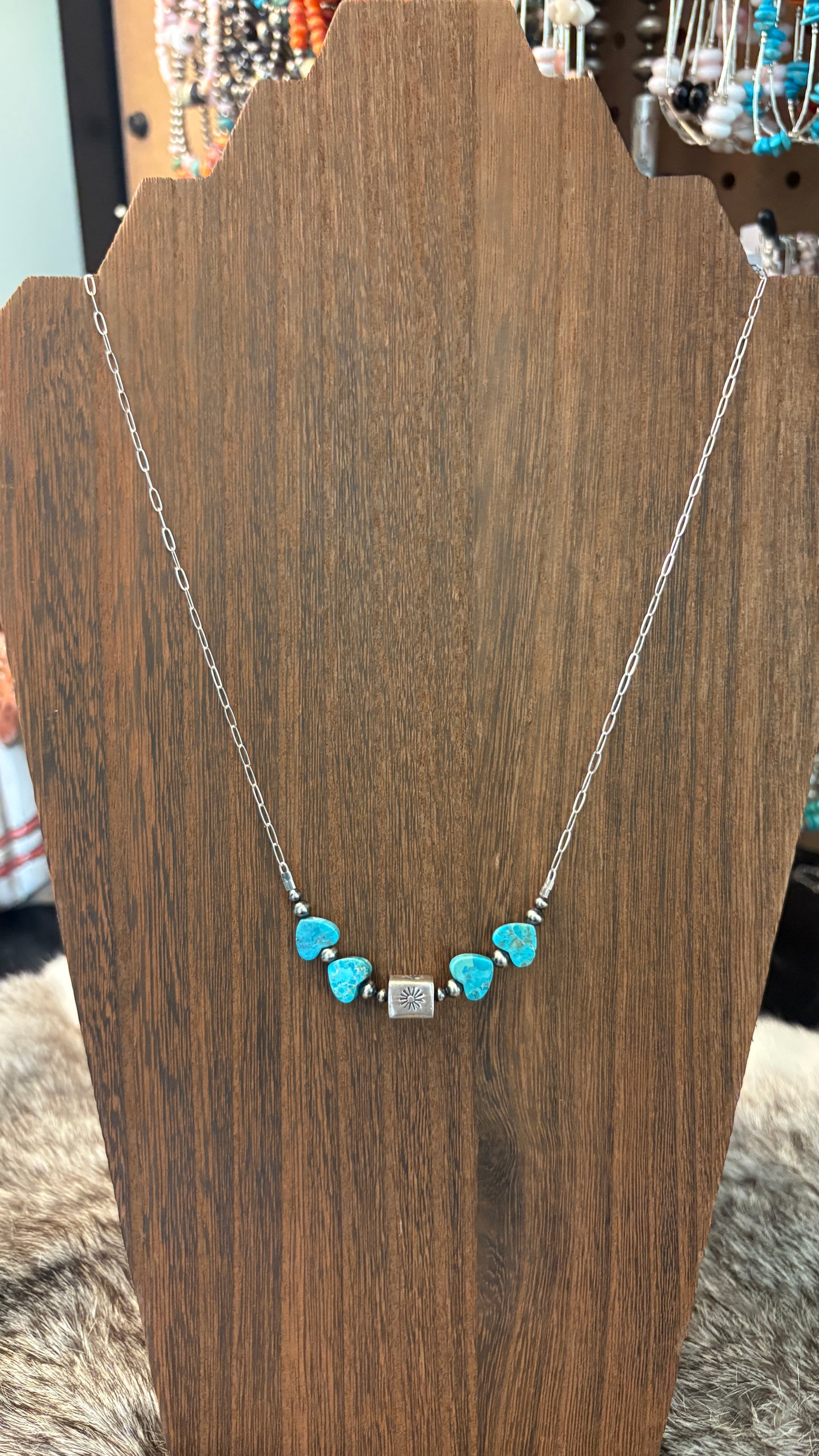 TURQUOISE HEART BARREL BEAD CHAIN NECKLACE