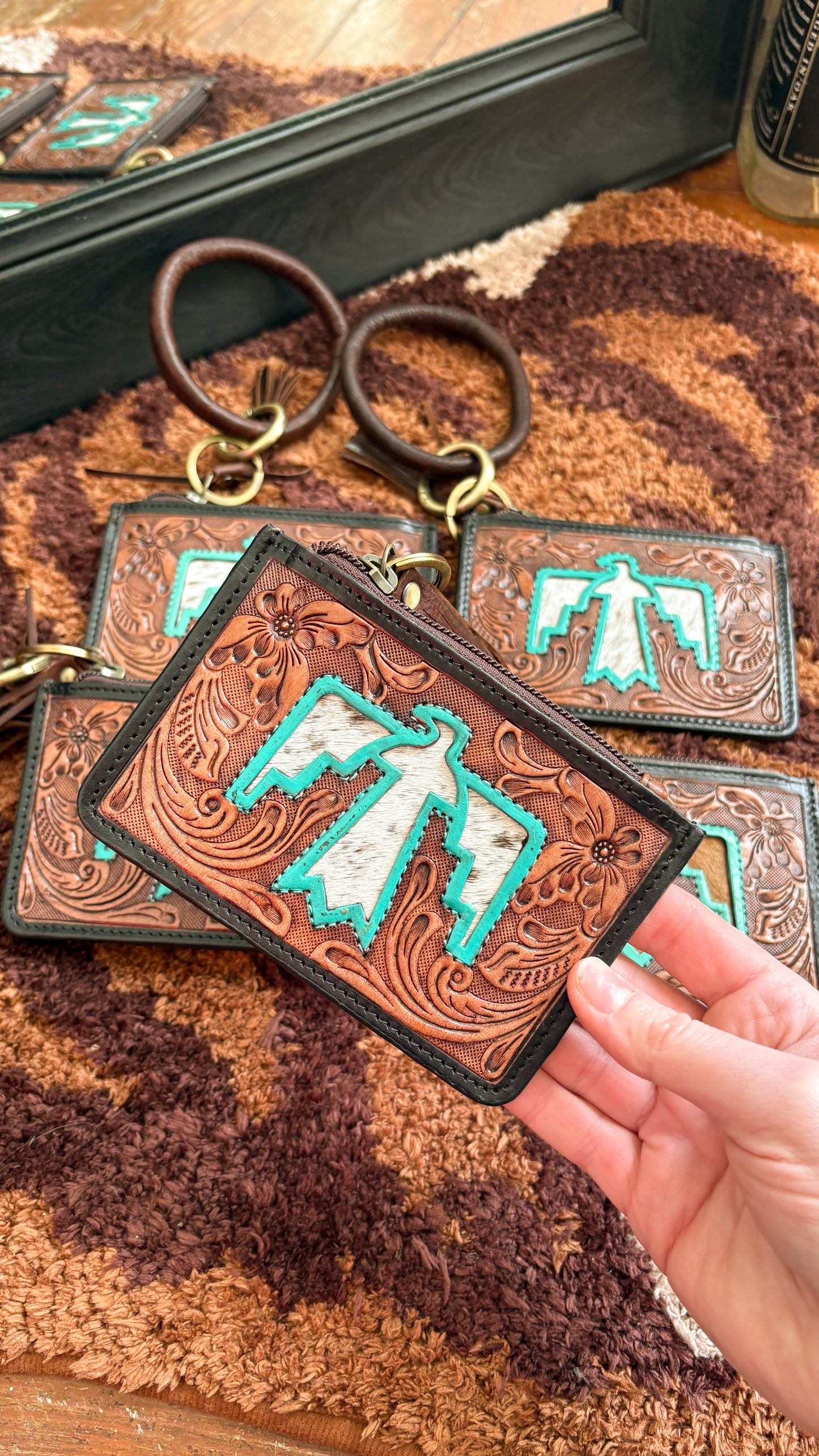 TURQUOISE THUNDERBIRD COWHIDE CARDHOLDER