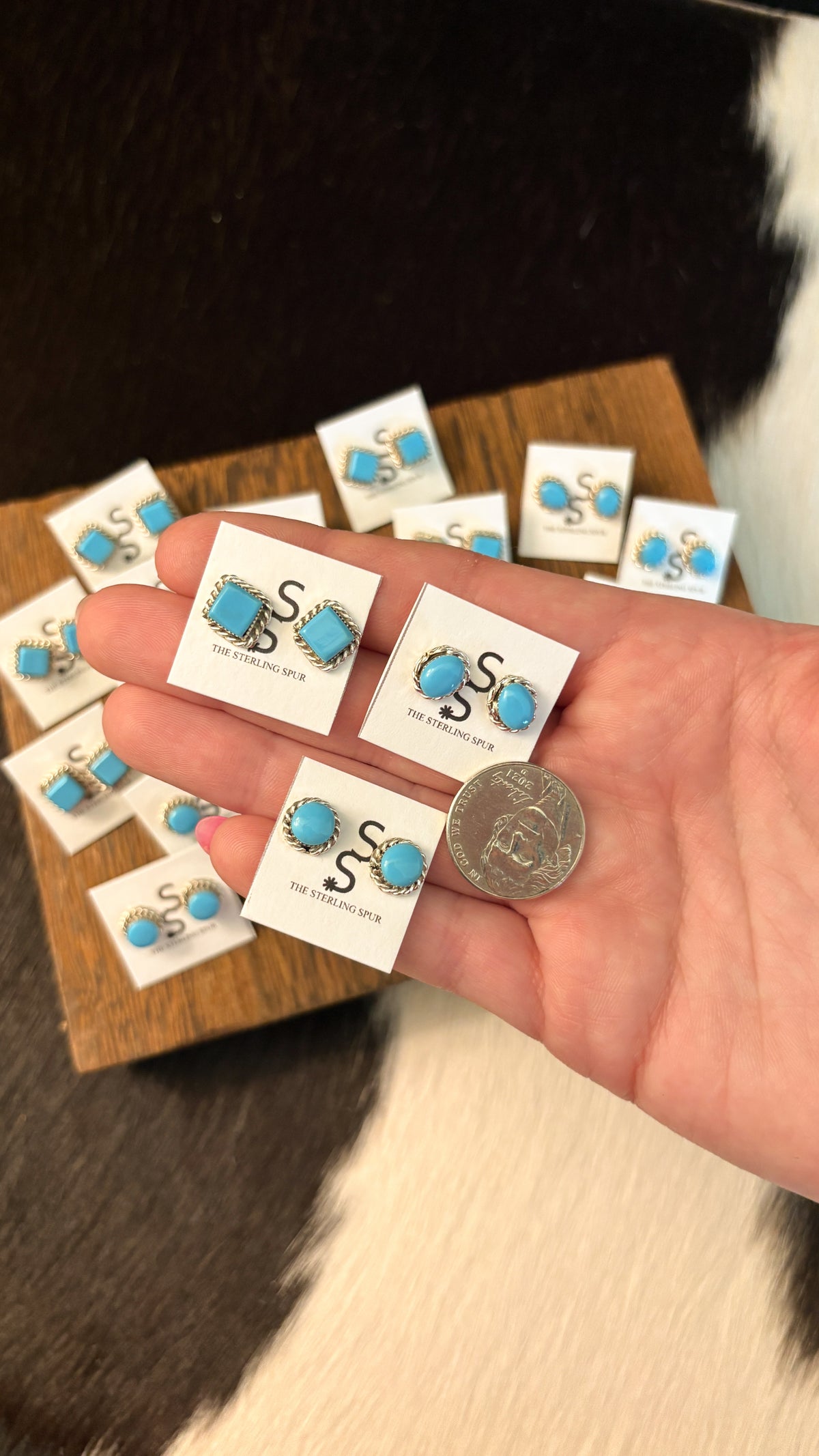 TURQUOISE STUD EARRINGS W ROPE DETAIL