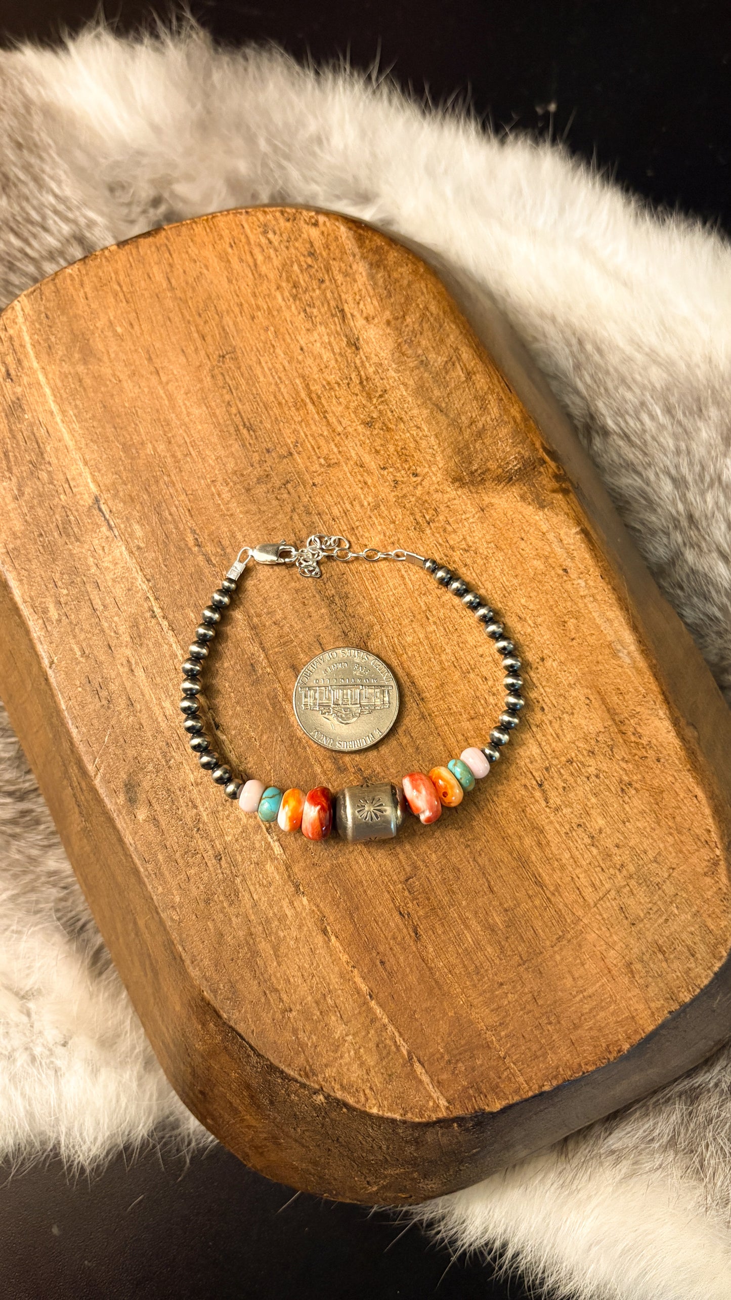 DAKOTA BARREL BEAD BRACELET